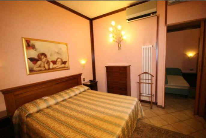 Hotel Italia Mantova Esterno foto