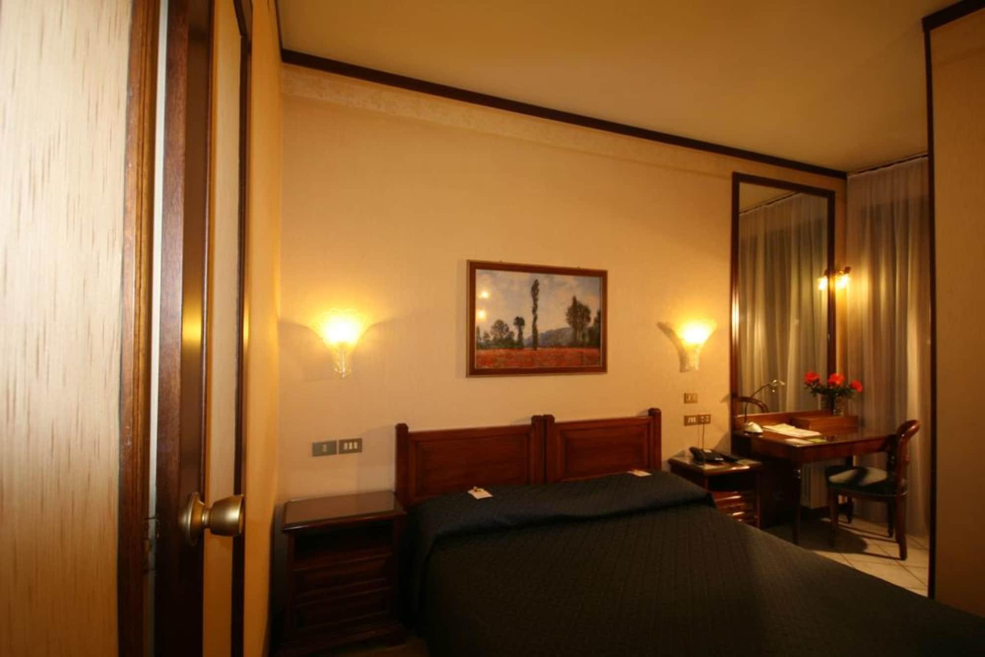 Hotel Italia Mantova Esterno foto