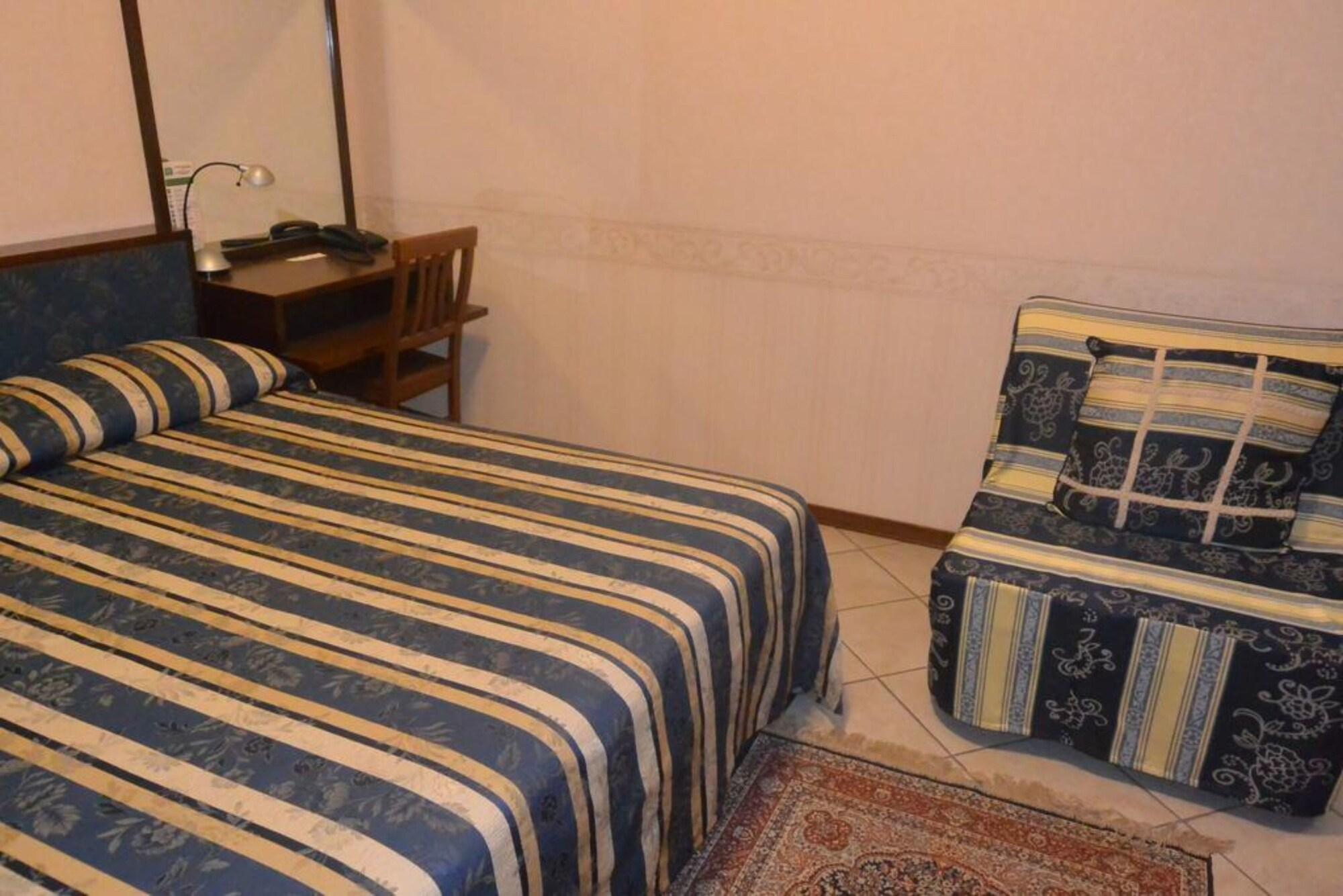 Hotel Italia Mantova Esterno foto