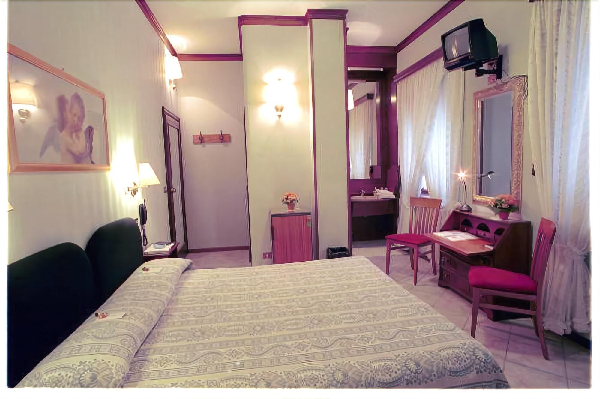 Hotel Italia Mantova Esterno foto