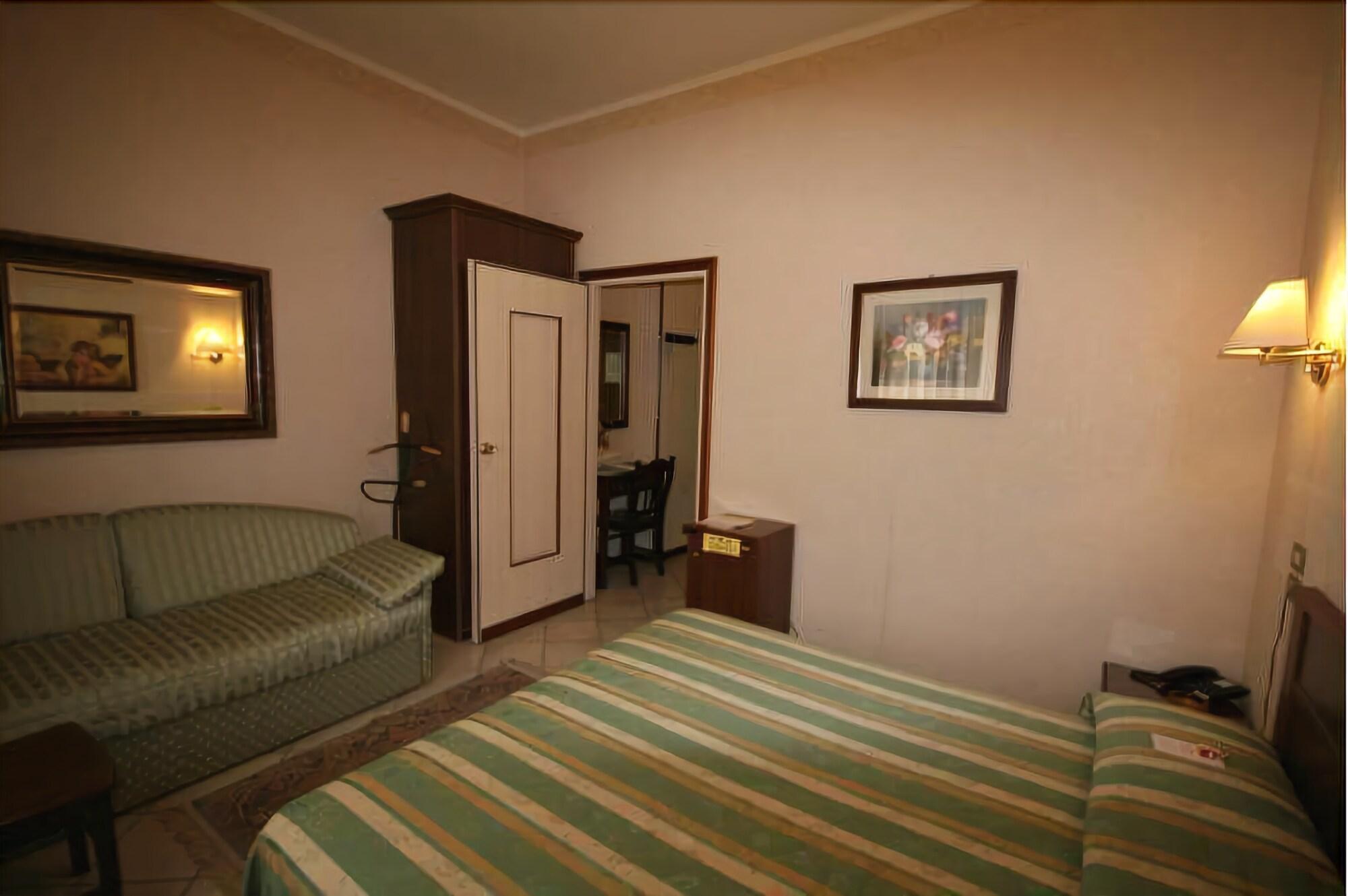 Hotel Italia Mantova Esterno foto