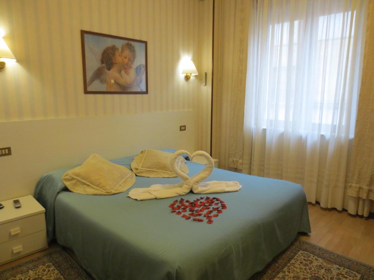 Hotel Italia Mantova Esterno foto